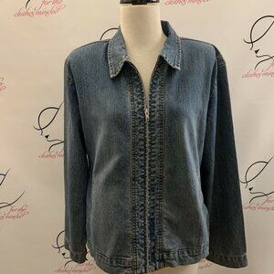 Adolfo. Size Large. Jean Jacket. Cotton/spandex/poly. Snap Cuffs. Zip. B26